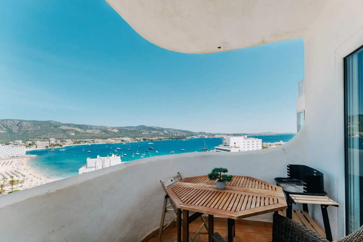 Torrenova, Calvia – Fantastisk panoramautsikt mot to strender, to balkonger, mulighet for parkeringplass.